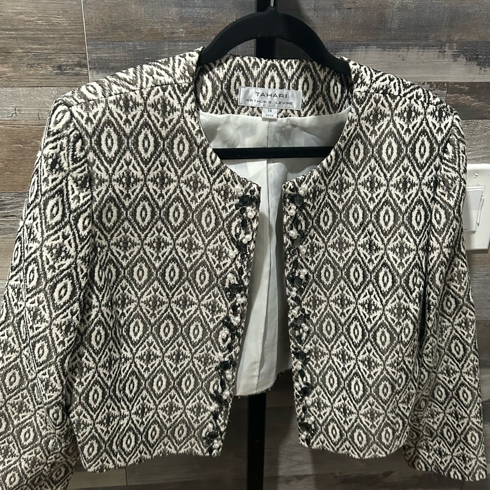Tahari Geometric Black and Cream Women's Jacket